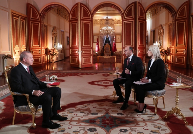 Cumhurbaşkanı Erdoğan: FETÖ'cülerin bir kısmını paketledik, diğer paketler de gelecek